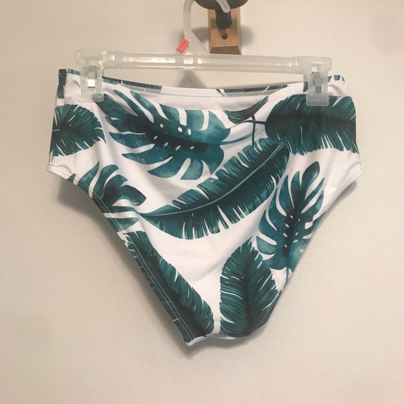 cropped high waisted tankini top & bottoms - Picture 4 of 7